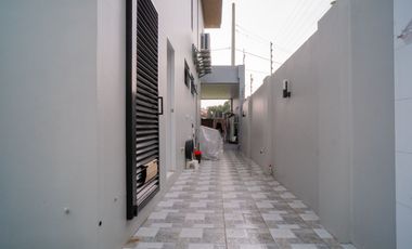 FOR SALE: 4 Bedroom in The Orchard Golf and Country Club, Dasmarinas