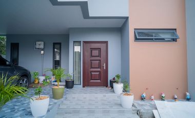 FOR SALE: 4 Bedroom in The Orchard Golf and Country Club, Dasmarinas