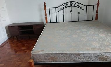 3-Bedrooms Penthouse Unit for Rent in Alpha Salcedo Condominium Makati City