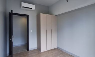 2 Bedrooms Penthouse Unit for Rent in Uptown Arts Residence