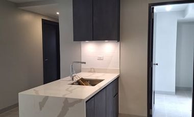 2 Bedrooms Penthouse Unit for Rent in Uptown Arts Residence