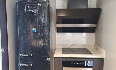 2 Bedrooms Penthouse Unit for Rent in Uptown Arts Residence