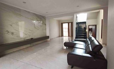 Rumah Mewah 2 Lantai di Batununggal Indah Estate Bandung