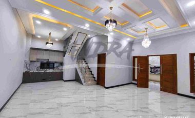 Rumah solo baru dekat dr oen pakuwon mall