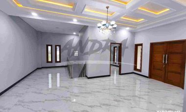 Rumah solo baru dekat dr oen pakuwon mall