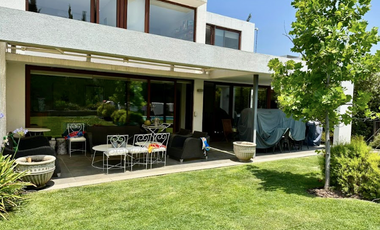 Se Arrienda Casa en  En Condominio - La Dehesa