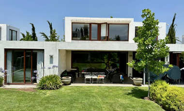 Se Arrienda Casa en  En Condominio - La Dehesa