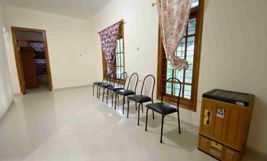 villa disewakan dengan kolam renang di kota batu dekat Jatim Park 3