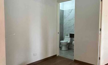 VENTA HERMOSO FLAT Piso 1