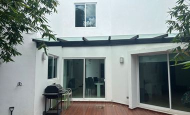 Renta de casa amueblada en Parque Nilo