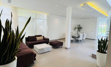 En alquiler lujosa y moderna casa full amoblada en Isla Del Rio, Isla Mocoli, Samborondon