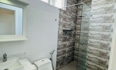 En alquiler lujosa y moderna casa full amoblada en Isla Del Rio, Isla Mocoli, Samborondon