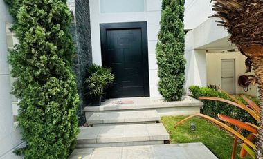 En alquiler lujosa y moderna casa full amoblada en Isla Del Rio, Isla Mocoli, Samborondon