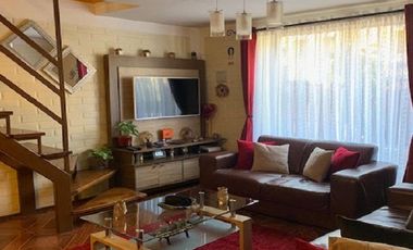 Arriendo Linda casa 75 m2 Villa Valle Nevado