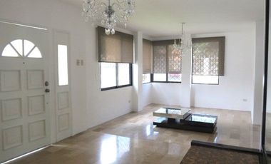 BELLA Y COMODA CASA EN RENTA!!