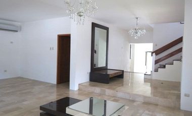 BELLA Y COMODA CASA EN RENTA!!