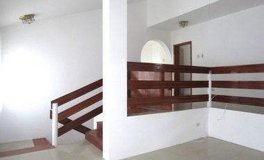 BELLA Y COMODA CASA EN RENTA!!