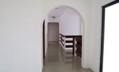 BELLA Y COMODA CASA EN RENTA!!