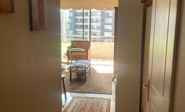 ARRIENDO LINDO DEPTO 1D - 1B   EL GOLF CERCANO AL METRO ALCANTARA