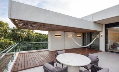 CASA EN RENTA EN EL YUCATAN COUNTRY CLUB, VISTA AL CAMPO DE GOLF