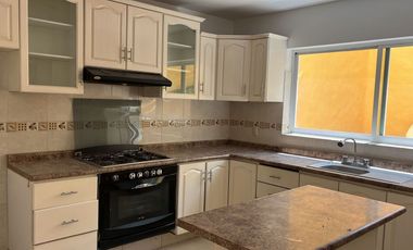 Casa en renta en Lomas de Santa Anita Tlajomulco 		$20,000