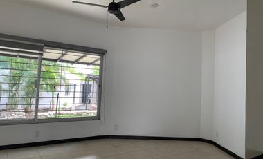 CASA EN RENTA EN COLIMA