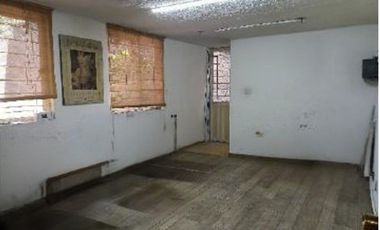 CASA DE UNA PLANTA MUY CERCA DE METRO CHABACANO
