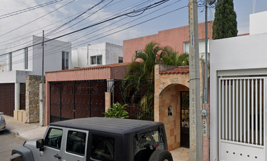 CASA EN VENTA EN MONTEBELLO MERIDA YUCATAN DE REMATE