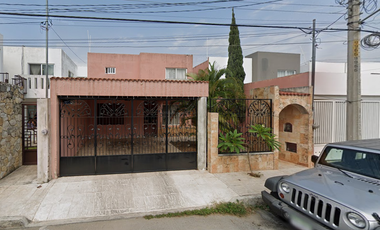 CASA EN VENTA EN MONTEBELLO MERIDA YUCATAN DE REMATE
