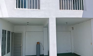 CASA EN RENTA EN COLIMA