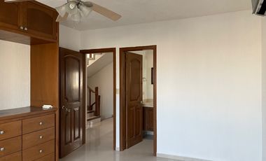 Casa en venta. Privada Loma Real, Zona Sur, Villahermosa Tabasco.