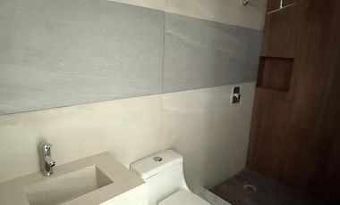 EN VENTA CASA EN FRACC. PRIVADO JARDINES DEL SAUCE, ALBERCA Y AREAS VERDES