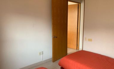 DEPARTAMENTO AMUEBLADO EN HÁBITAT VISTA A LA ALBERCA