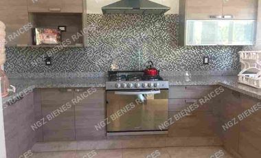 CASA EN RENTA AMUEBLADA EN AMBERES RESIDENCIAL CERCA DEL LUX, IBERO, BOULEVARD MORELOS / AMUEBLADA