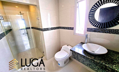 Casa en renta o venta en urbanización privada Manta Beach, Manta Ecuador