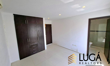 Casa en renta o venta en urbanización privada Manta Beach, Manta Ecuador