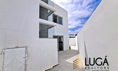 Casa en renta o venta en urbanización privada Manta Beach, Manta Ecuador