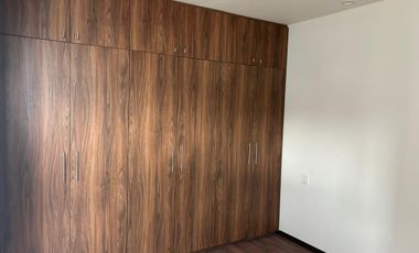 Estrena casa con Roof Garden y 4 recámaras en privada con amenidades, frente área verde