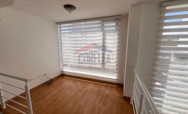 Venta Casa Remodelada Tumbaco Frente Mega Kywi a Una Cuadra Interoceánica Sector Rumihuaico $135.000