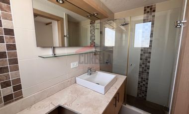 Venta Casa Remodelada Tumbaco Frente Mega Kywi a Una Cuadra Interoceánica Sector Rumihuaico $135.000