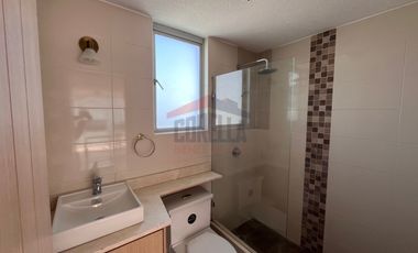 Venta Casa Remodelada Tumbaco Frente Mega Kywi a Una Cuadra Interoceánica Sector Rumihuaico $135.000