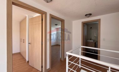 Venta Casa Remodelada Tumbaco Frente Mega Kywi a Una Cuadra Interoceánica Sector Rumihuaico $135.000