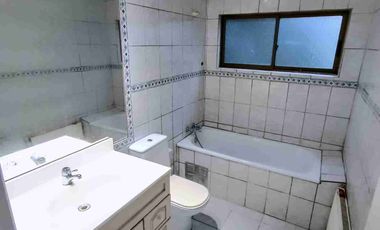 Espectacular oportunidad de inversión !!

Mondaca Propiedades Soc. Ltda.  vende amplia propiedad en  Condominio Los Notros de Curiñanco