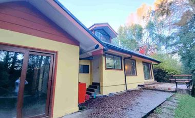 Espectacular oportunidad de inversión !!

Mondaca Propiedades Soc. Ltda.  vende amplia propiedad en  Condominio Los Notros de Curiñanco
