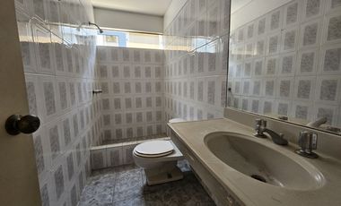 Dpto 2do Piso, 109 m², 2 Dorm., Cerca a Parque