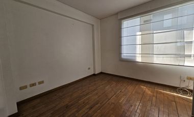 Dpto 2do Piso, 109 m², 2 Dorm., Cerca a Parque