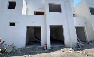PRE- VENTA EN EXCLUSIVO RESIDENCIAL DE TAN SOLO 17 CASAS CON ALBERCA EN TLAYACAPAN.