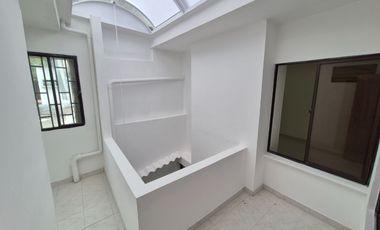 SE ARRIENDA ESPECTACULAR CASA EN BARRIO TERRAZAS