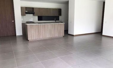 Apartamento en arriendo en Loma Del Escobero, Envigado