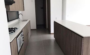 Apartamento en arriendo en Loma Del Escobero, Envigado